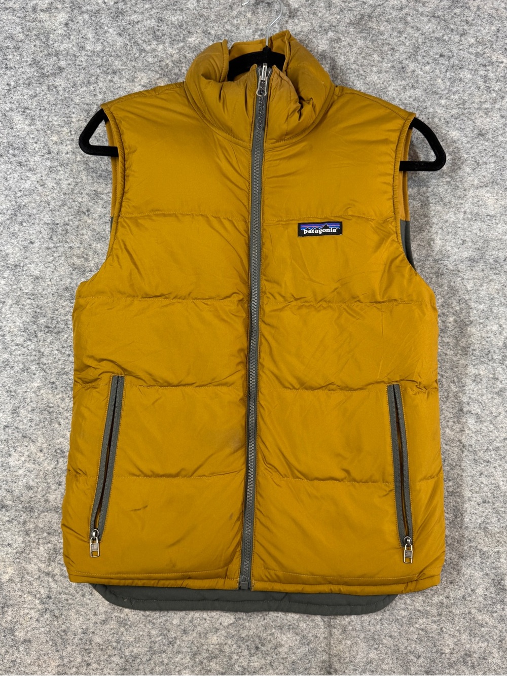 Patagonia Reversible Down Puffer Vest Gold Gray XXS Outdoor Hiking Gorpcore Chic